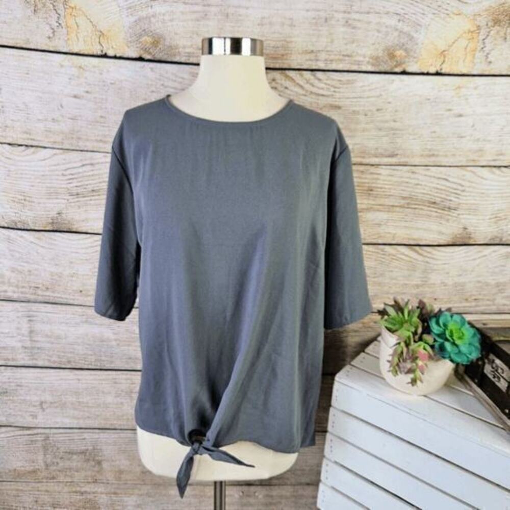 Devon & Jones Women’s Perfect Fit Tie-Front Short Sleeve Top Gray Size 2XL